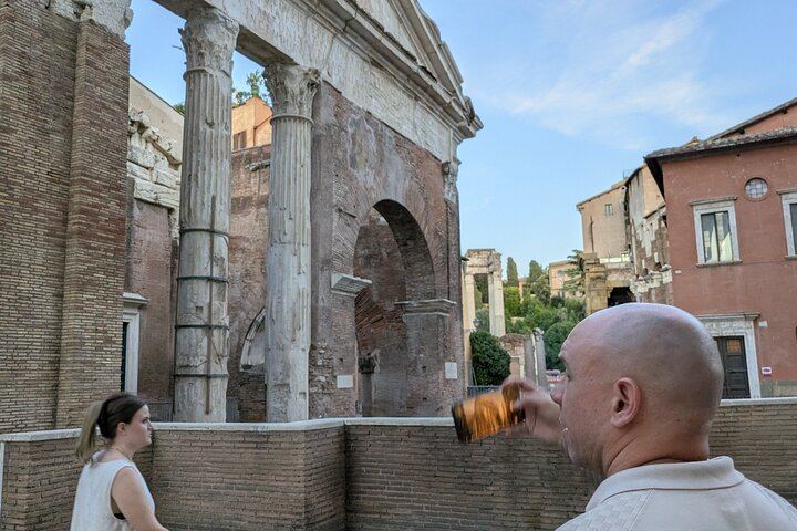 Rome Secrets, Legends & Dark History Tour with Tasty Bites