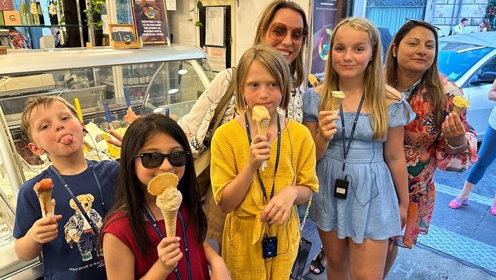 Rome Tour for Kids & Families w Gelato & Pizza including Pantheon