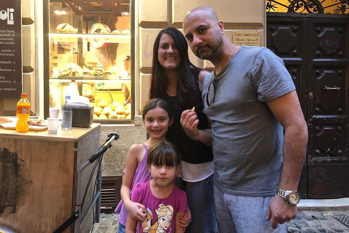 Rome Tour for Kids & Families w Gelato & Pizza including Pantheon