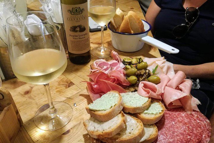 Rome: Trastevere Food Tour Wine Tasting and Local Expert Guide