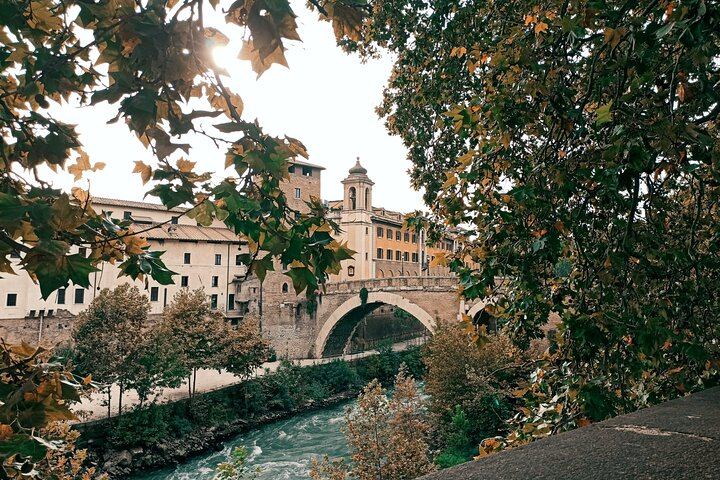 Rome: Trastevere Food Tour Wine Tasting and Local Expert Guide