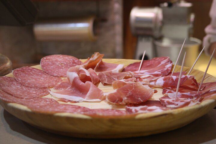 Rome: Trastevere Food Tour Wine Tasting and Local Expert Guide
