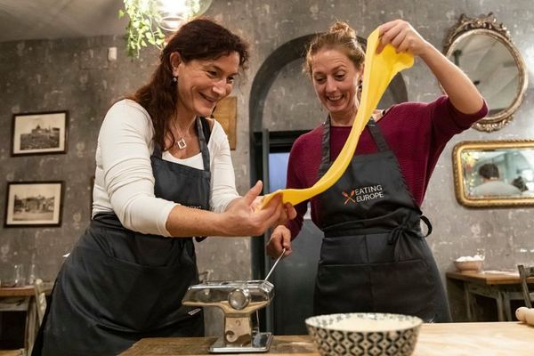 Buy the Eggs, Then Make the Pasta: A Trastevere Class