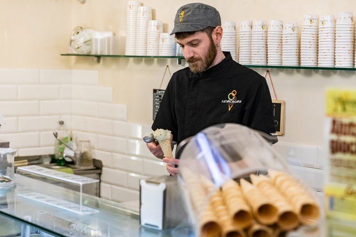 Rome Trastevere Pasta Making Class & Food Tour with Eating Europe
