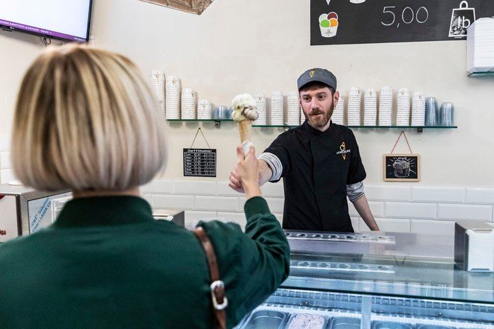 Rome Trastevere Pasta Making Class & Food Tour with Eating Europe