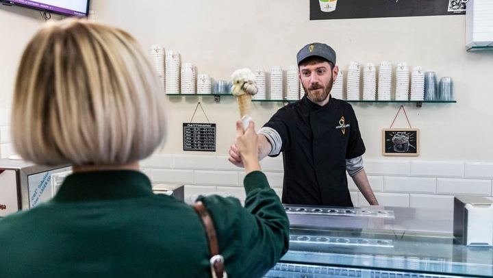 Rome Trastevere Pasta Making Class & Food Tour with Eating Europe