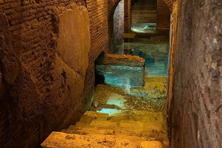 Rome: Trevi Fountain & Vicus Caprarius City of Water Tour