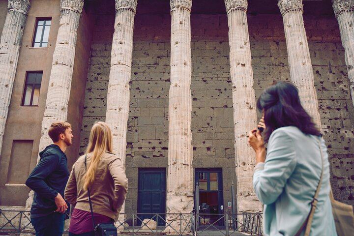 Rome Walking Tour Through the Ages with Guided Pantheon Visit