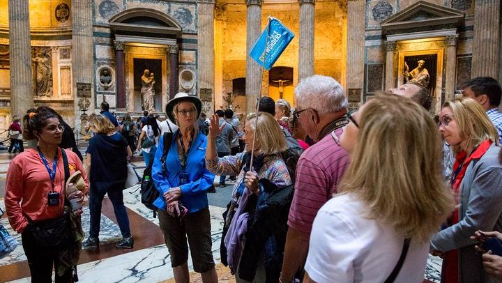 Rome Walking Tour with Pantheon, Trevi Fountain & Spanish Steps