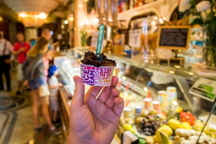 Rome Walking Tour with Pantheon, Trevi Fountain & Spanish Steps