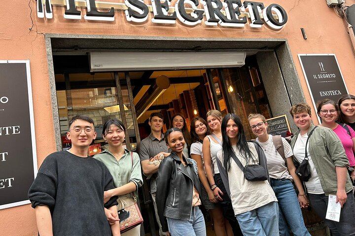 Rome: Wine Tasting and Food Pairing with gelato in Trastevere