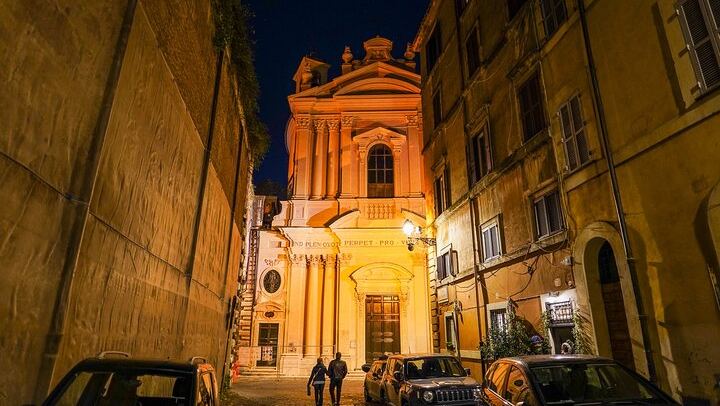 Rome's Dark Side: Ghosts, Scandals and Crypts - Small Group Tour