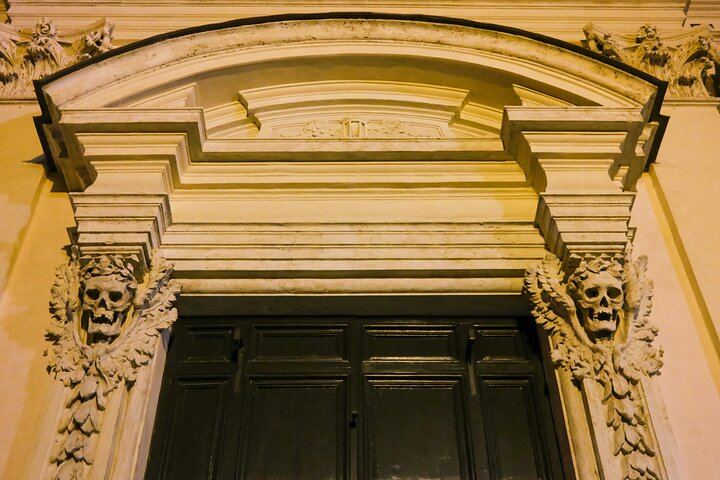 Rome's Dark Side: Ghosts, Legends & Dark History Night Tour