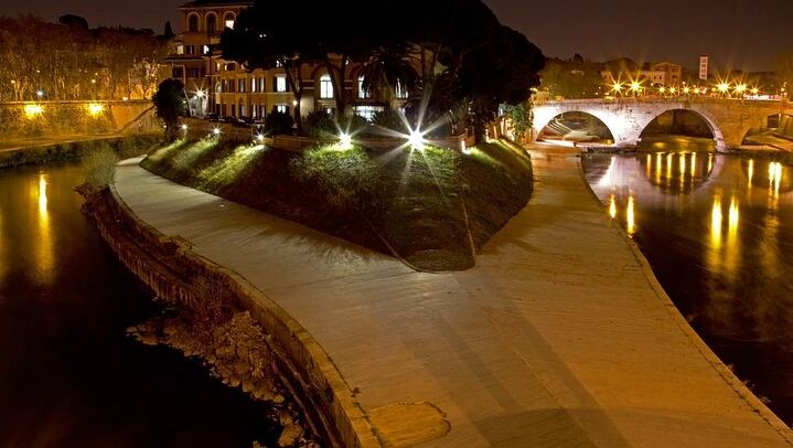 Rome's Twilight Charm: Private Night Tour with Personal Driver