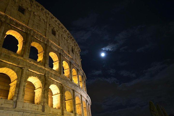 Rome's Twilight Charm: Private Night Tour with Personal Driver