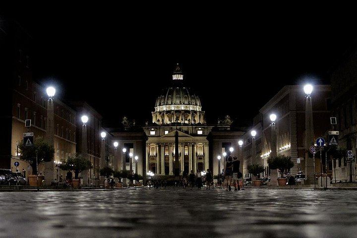 Rome's Twilight Charm: Private Night Tour with Personal Driver