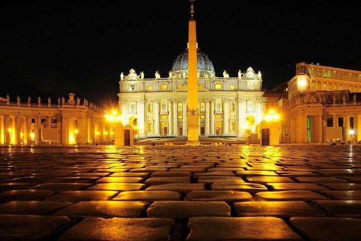 Rome's Twilight Charm: Private Night Tour with Personal Driver