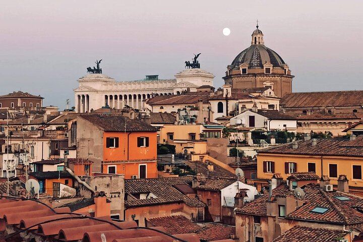 Rooftops of Rome by Night Food Tour with Dinner, Cocktails & Guided Sightseeing