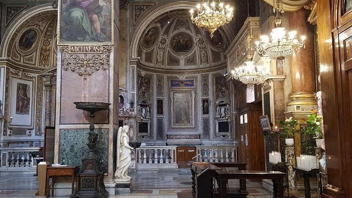 Sant'Agostino, interior