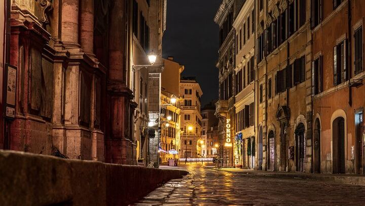 Secrets of Rome - The dark side Small Group Walking Tour