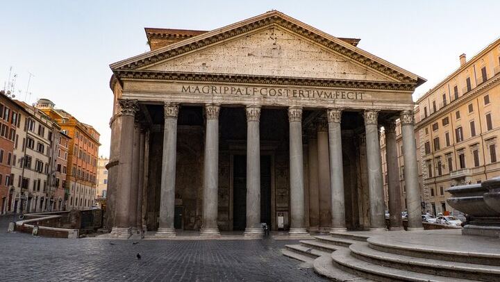Self-Guided mystery walk outside the Pantheon, Rome