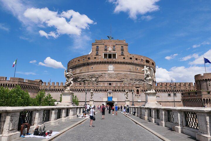 Skip-the-Line Shared or Private Guided Tour of Castel Sant'Angelo