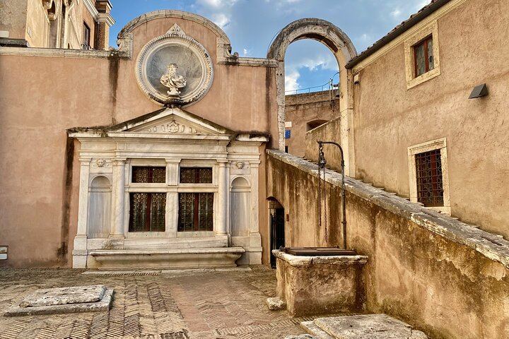 Skip-the-Line Shared or Private Guided Tour of Castel Sant'Angelo