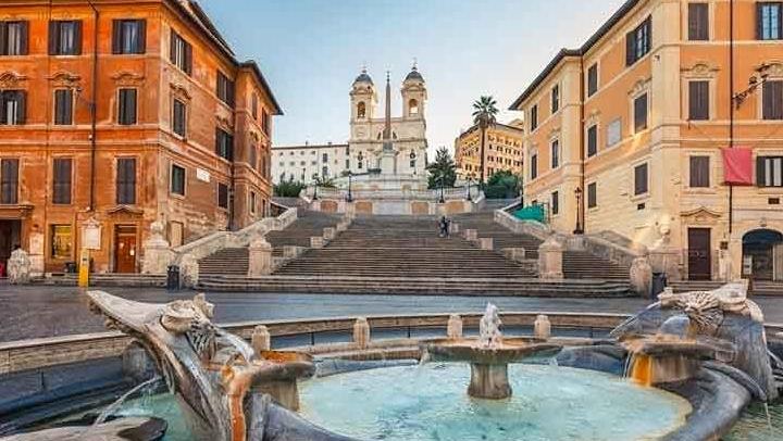 Spanish Square and the Steps