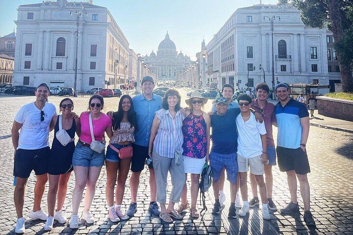 Sunny day at Via della Conciliazione