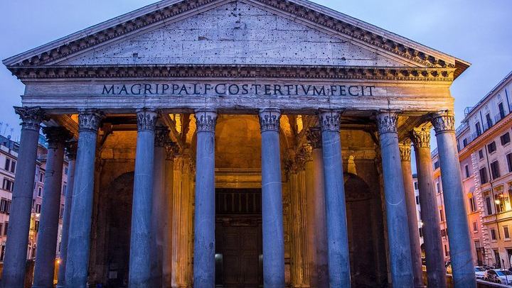 Sunset in Rome Sightseeing and Piazzas with appetizer