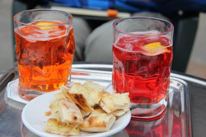 Sunset in Rome Sightseeing and Piazzas with appetizer