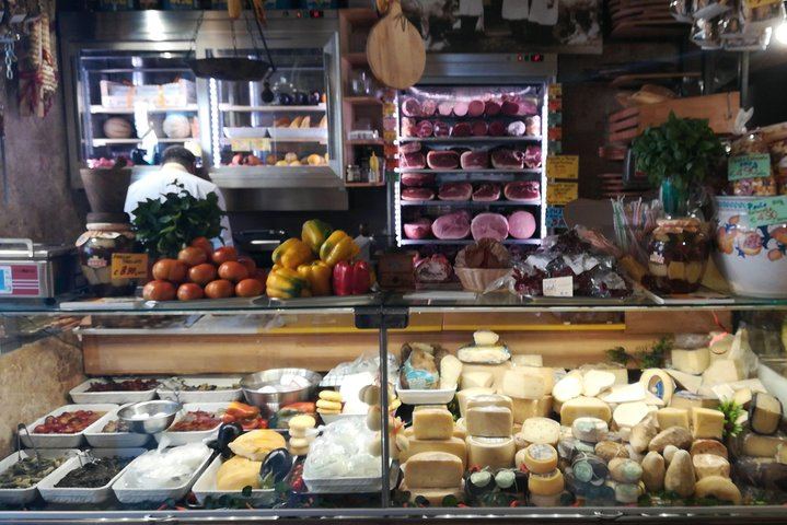 Taste of Rome: Food Tour with Local Guide