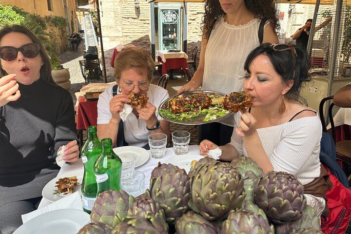 Tasting famous Roman artichokes