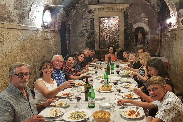 Tasty Roman Dinner Food Tour around Piazza Navona, Campo Marzio & Jewish Ghetto
