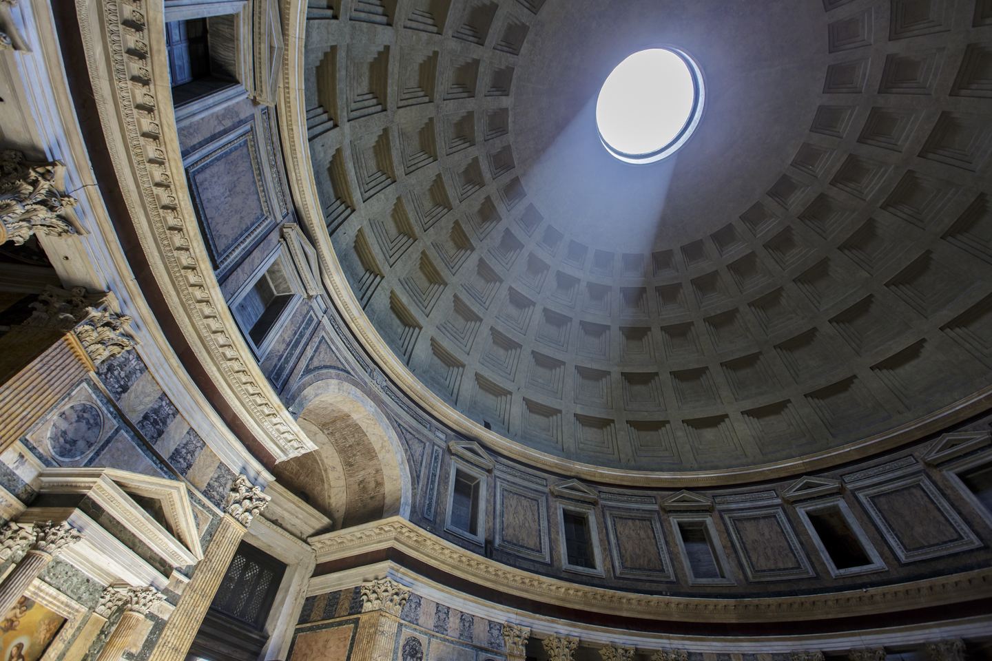 The oculus and the five rings of coffers seen from the floor of the Pantheon