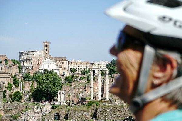 Twelve Sights of Rome in 12 km by Electric Bike