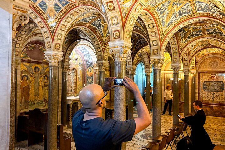 Trastevere Hidden Gems & Rome Jewish Ghetto Small-Group Tour