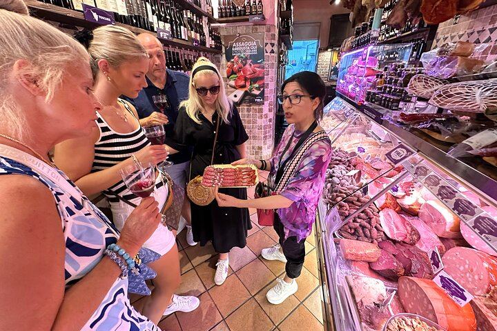 Trevi Fountain, Pantheon, and Campo Dei Fiori Market Food and Wine Tour