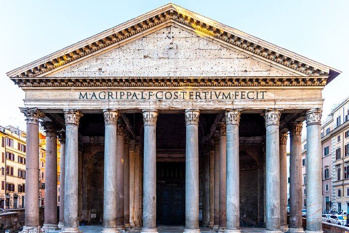 Trevi Fountain Private Tour at Vicus Caprarius and Pantheon