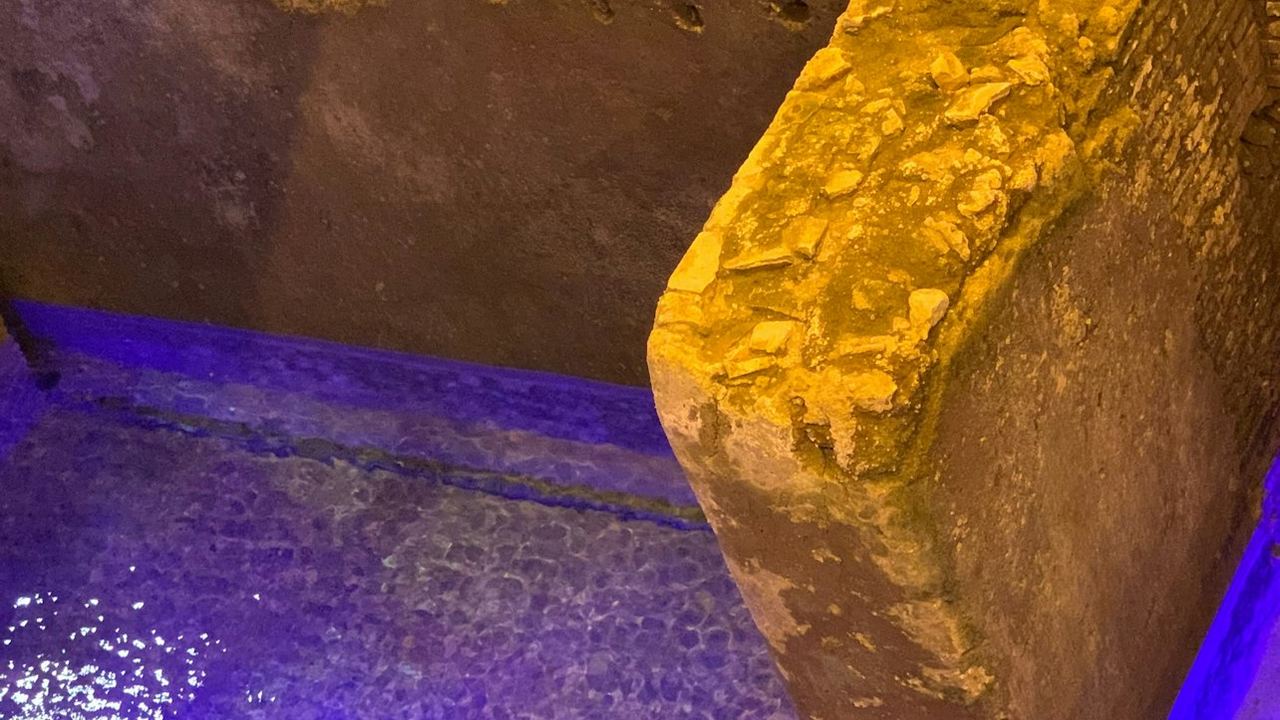 Following the Trevi Water Through the City Below It