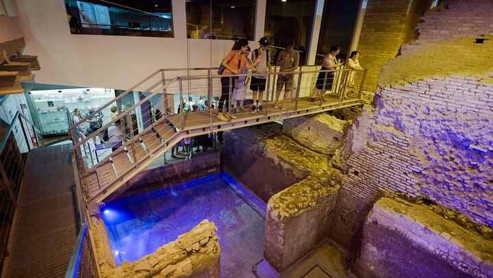 Trevi Fountain Underground Aqueduct and Spanish Steps Tour