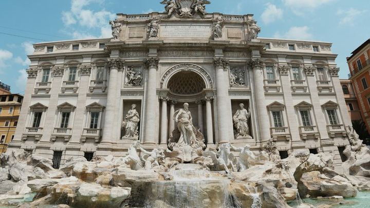 Trevi Fountain, Vicus Caprarius and Spanish Steps Walking Tour