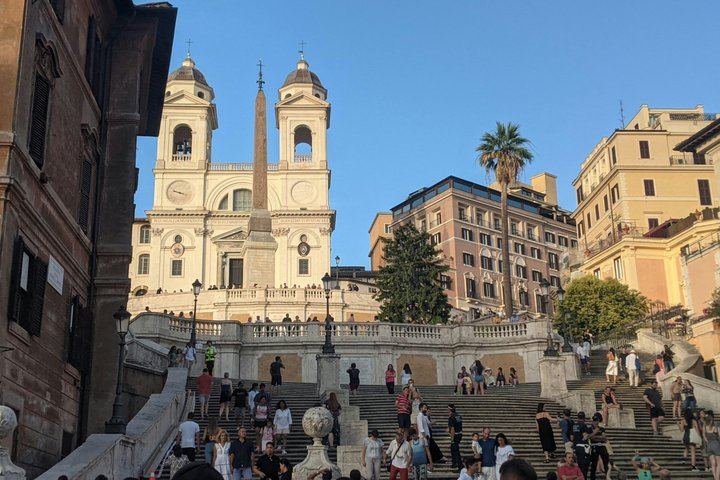 Trevi Fountain, Vicus Caprarius and Spanish Steps Walking Tour