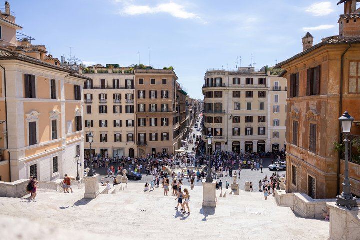 Trevi Fountain, Vicus Caprarius and Spanish Steps Walking Tour