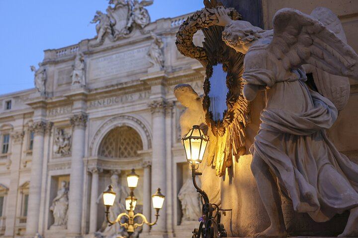 Rome: Trevi Fountain & Vicus Caprarius City of Water Tour