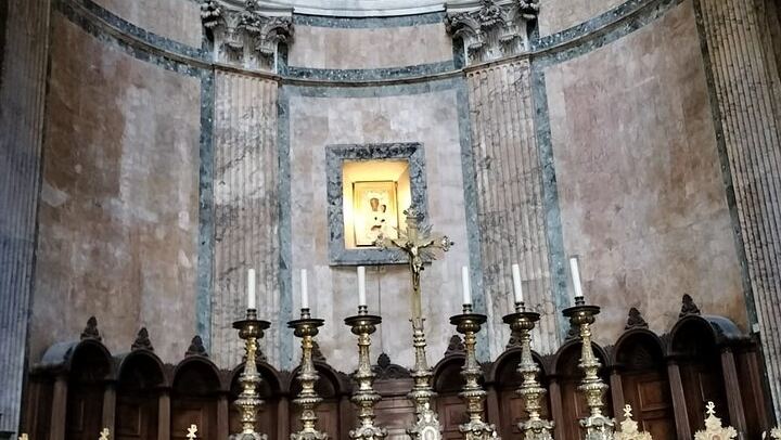 Underground Trevi Fountain + Pantheon/Spanish Steps -PRIVATE TOUR