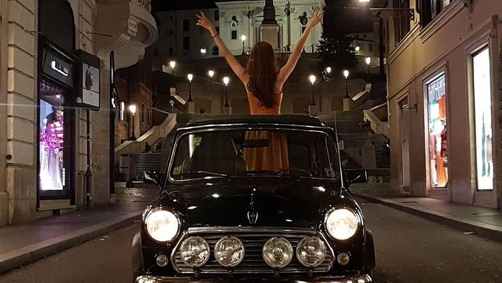 Via Condotti (SPANISH STEPS - shopping district)