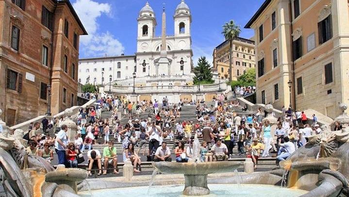 Visit the Spanish Steps during your walking tour.