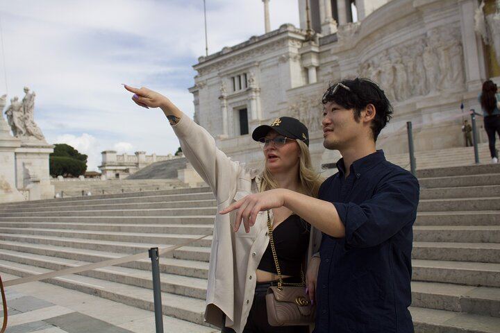 Walk around Piazza Venezia