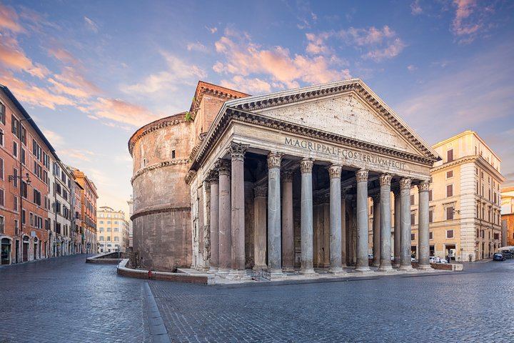Walking Guided Tour and Rome's Iconic Temple Pantheon Entrance